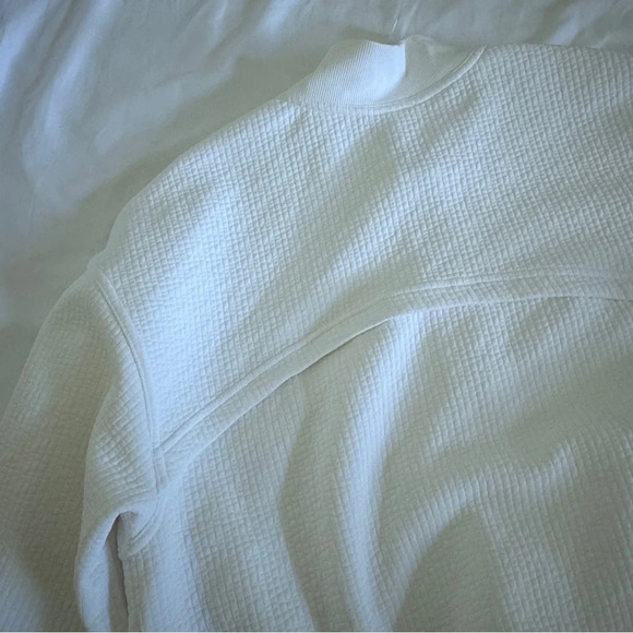 🆕🤍 Lululemon EU Exclusive Textured Zip Front Track Jacket - White - Picture 9 of 15